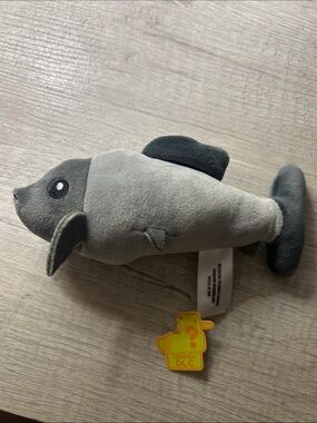 Fisch Brand Gray Plush Fish